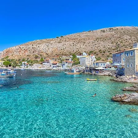 Mani'S Aura Seaside-Enchanting Stone Gem Appartement